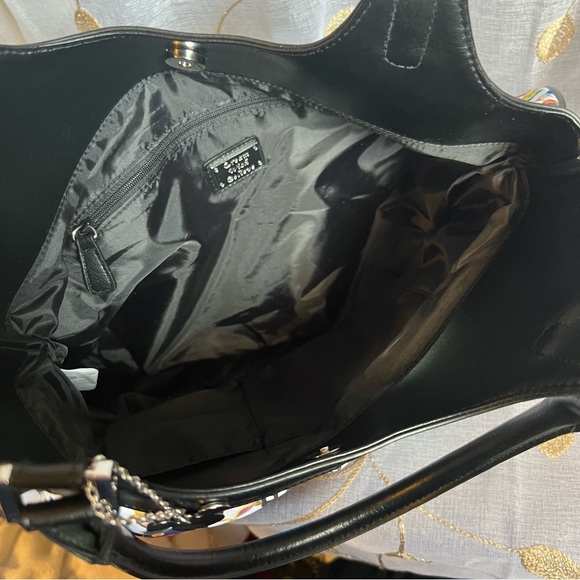 Bradbury Exchange Forever Disney Shoulder Bag - Picture 5 of 6